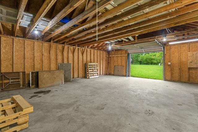 1013 Fairfield LANE, West Bend, WI 53090