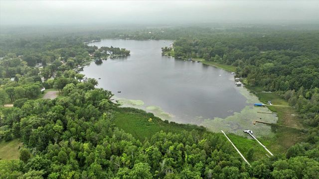 1013 Fairfield LANE, West Bend, WI 53090