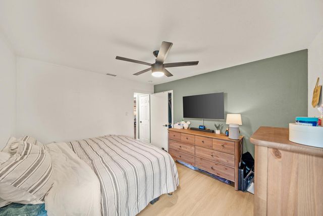 850 Eleanor Ave, Sacramento, CA 95815