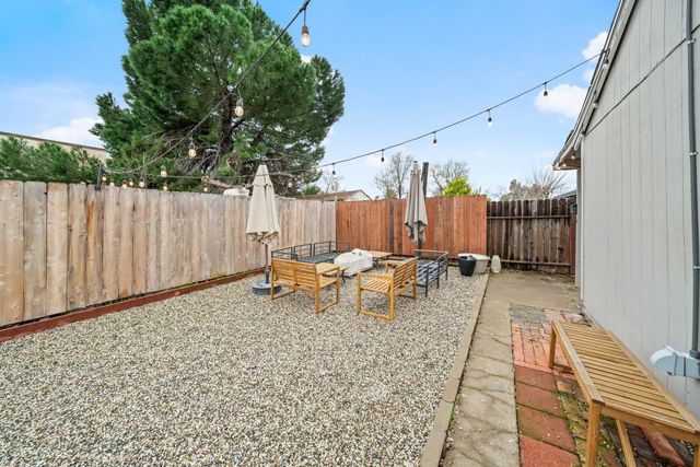 850 Eleanor Ave, Sacramento, CA 95815