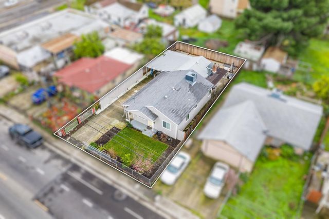 850 Eleanor Ave, Sacramento, CA 95815