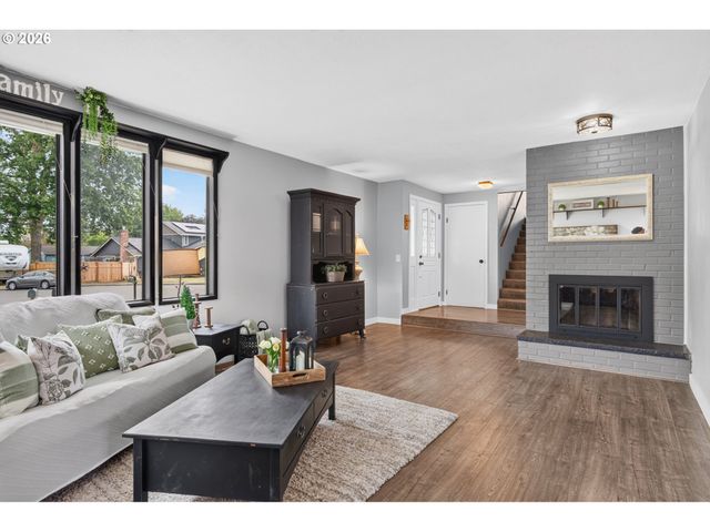 2261 Sw 195TH Ave, Beaverton, OR 97003
