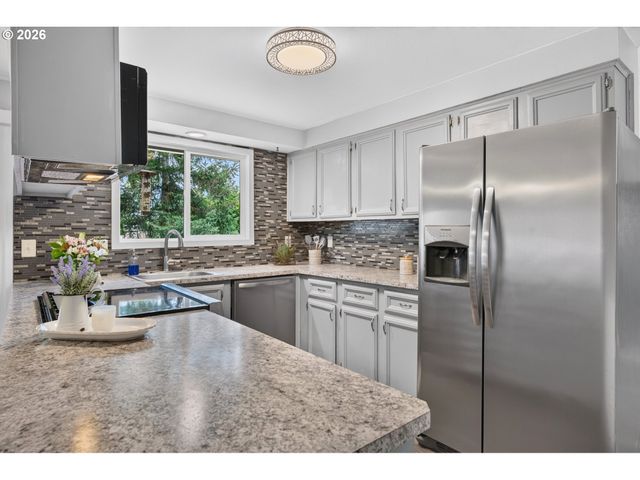 2261 Sw 195TH Ave, Beaverton, OR 97003