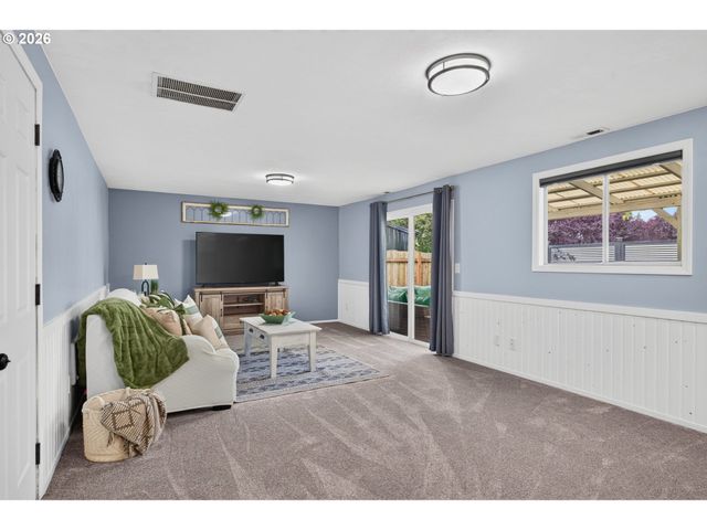 2261 Sw 195TH Ave, Beaverton, OR 97003