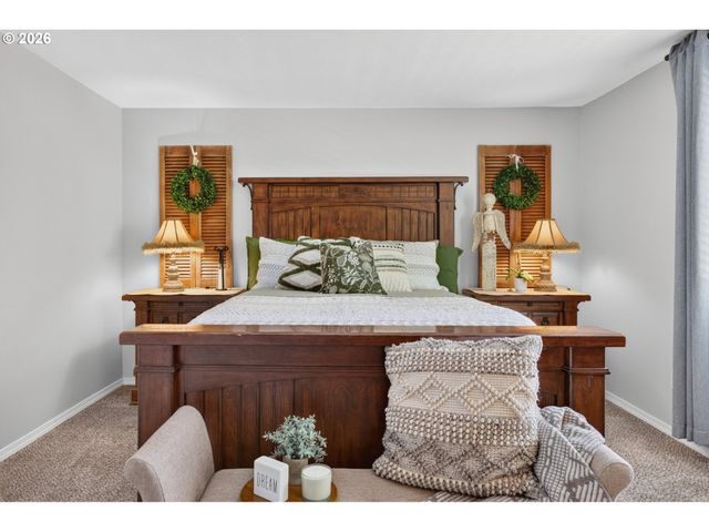 2261 Sw 195TH Ave, Beaverton, OR 97003