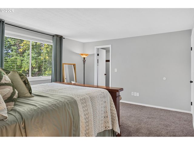 2261 Sw 195TH Ave, Beaverton, OR 97003