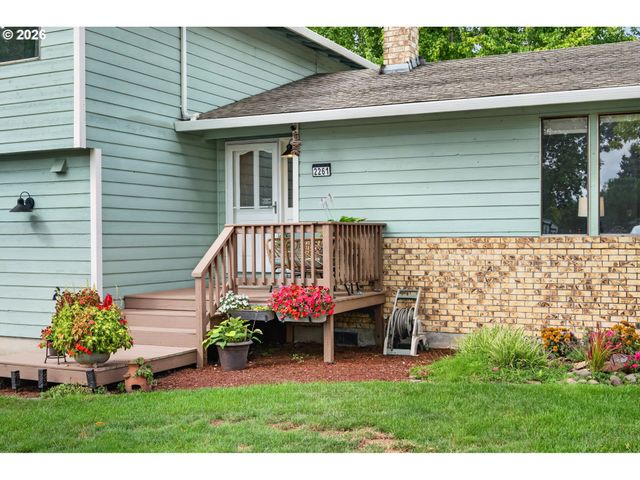 2261 Sw 195TH Ave, Beaverton, OR 97003