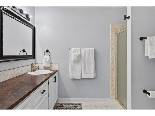 2261 Sw 195TH Ave, Beaverton, OR 97003