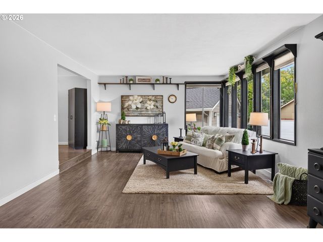 2261 Sw 195TH Ave, Beaverton, OR 97003