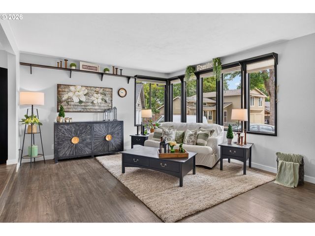 2261 Sw 195TH Ave, Beaverton, OR 97003