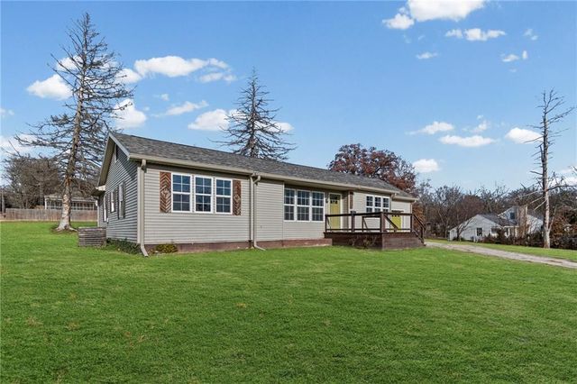 514 SW 3rd St Terrace, Carrollton, MO 64633