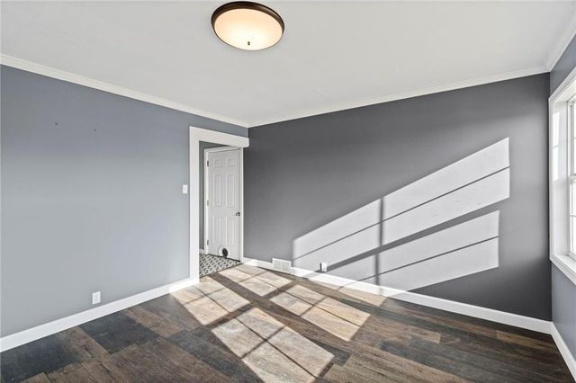 514 SW 3rd St Terrace, Carrollton, MO 64633