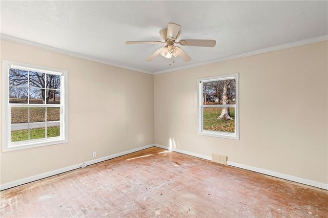 514 SW 3rd St Terrace, Carrollton, MO 64633