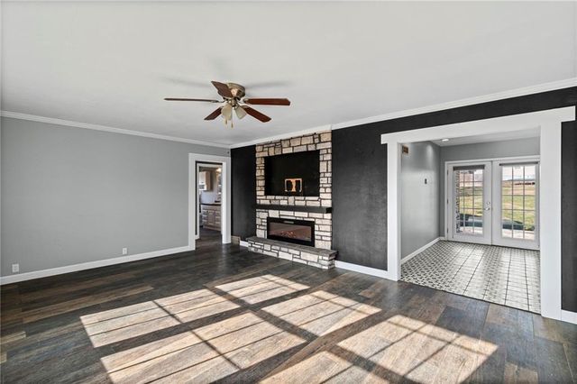 514 SW 3rd St Terrace, Carrollton, MO 64633