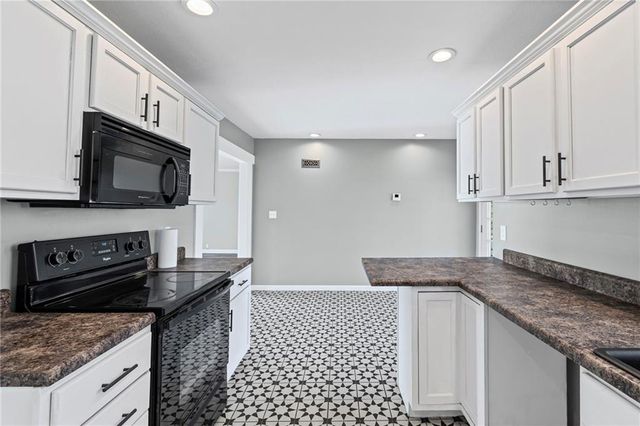 514 SW 3rd St Terrace, Carrollton, MO 64633