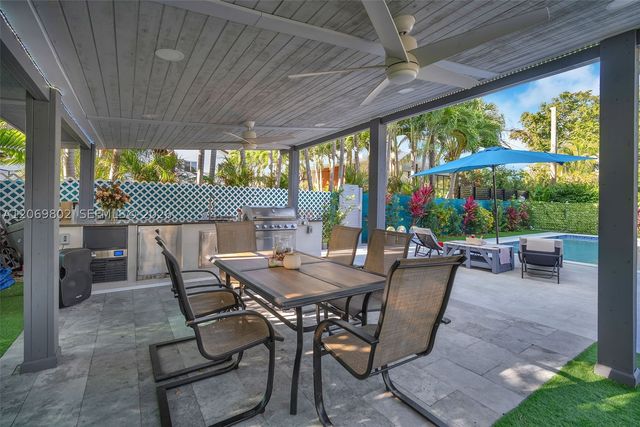 1235 NE 88th St, Miami, FL 33138
