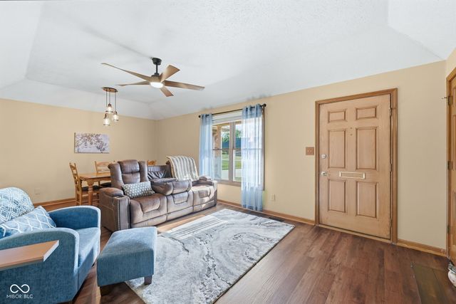 2746 Colony Lake West Drive, Plainfield, IN 46168