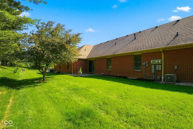 2746 Colony Lake West Drive, Plainfield, IN 46168