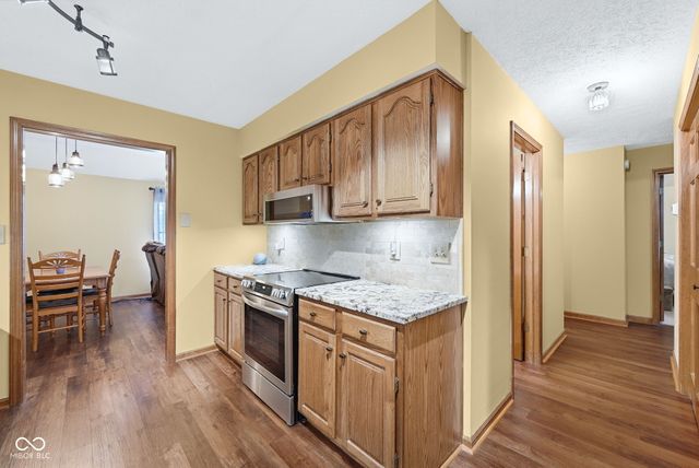 2746 Colony Lake West Drive, Plainfield, IN 46168
