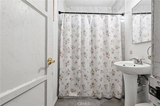 1438 S Woods, Los Angeles, CA 90022