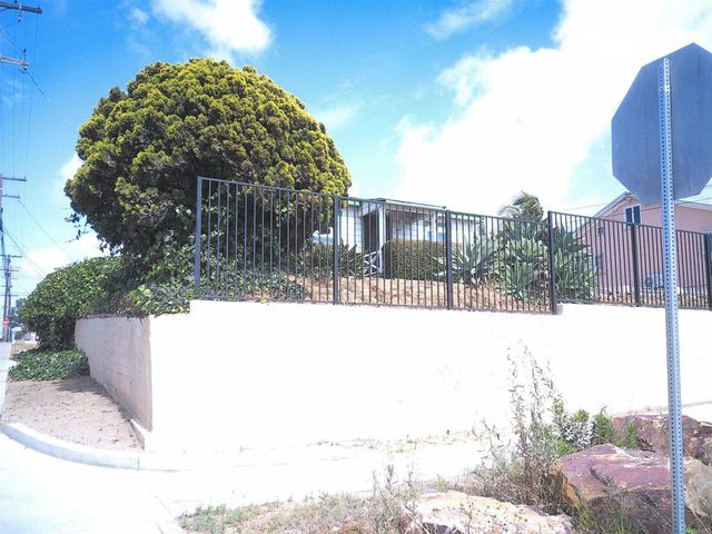 1809 Grove Street, National City, CA 91950