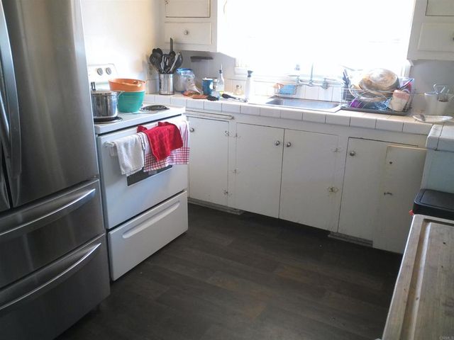 1809 Grove Street, National City, CA 91950