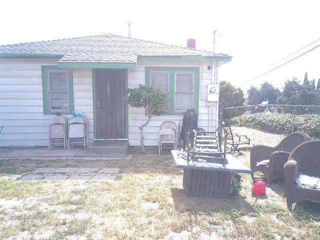 1809 Grove Street, National City, CA 91950