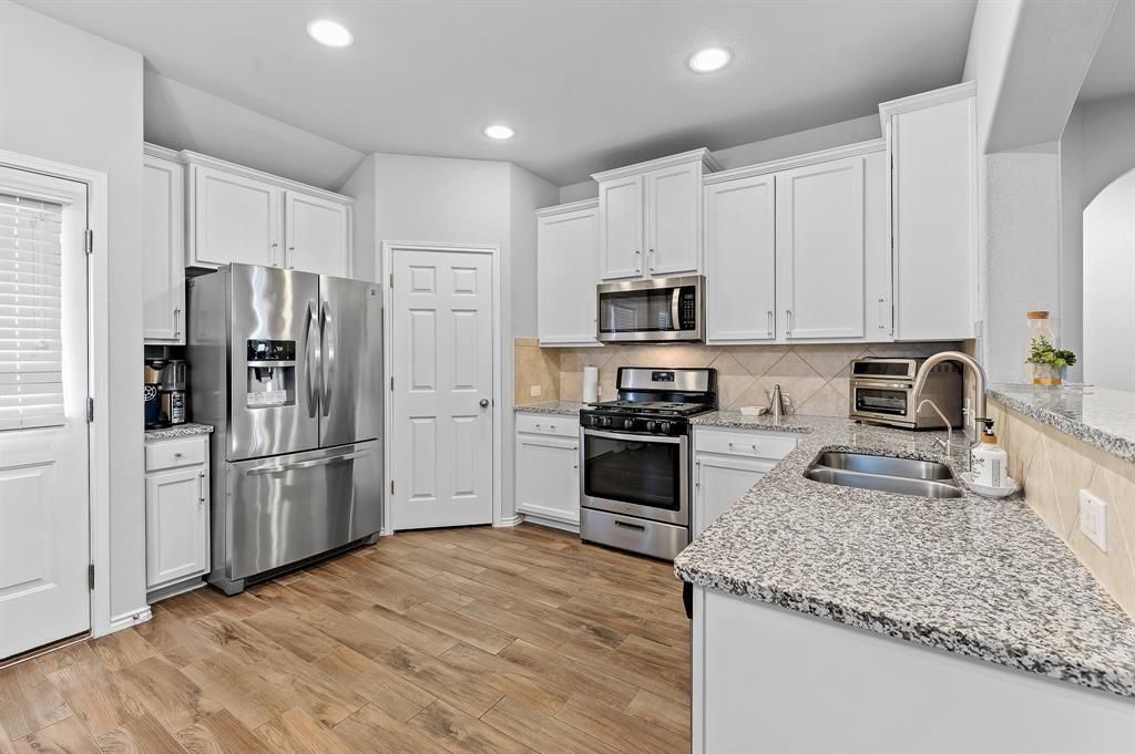 235 Limerick RD, Buda, TX 78610