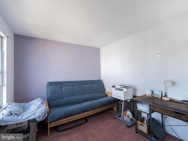 41 BARK HOLLOW LN, Horsham, PA 19044