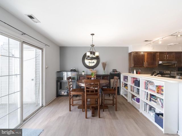 41 BARK HOLLOW LN, Horsham, PA 19044