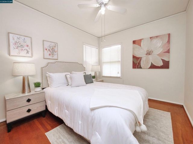 2555 2555 Barrett Ave, Richmond, CA 94804