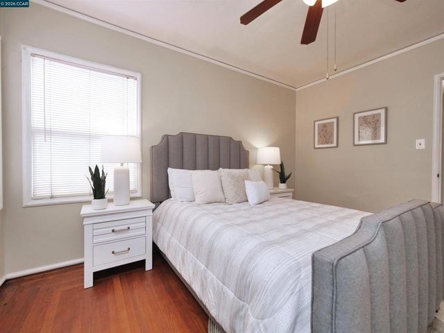 2555 2555 Barrett Ave, Richmond, CA 94804