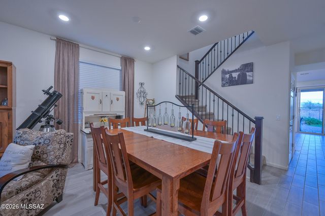17389 S Ridgerunner Drive, Vail, AZ 85641