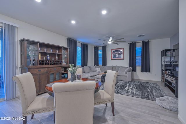 17389 S Ridgerunner Drive, Vail, AZ 85641