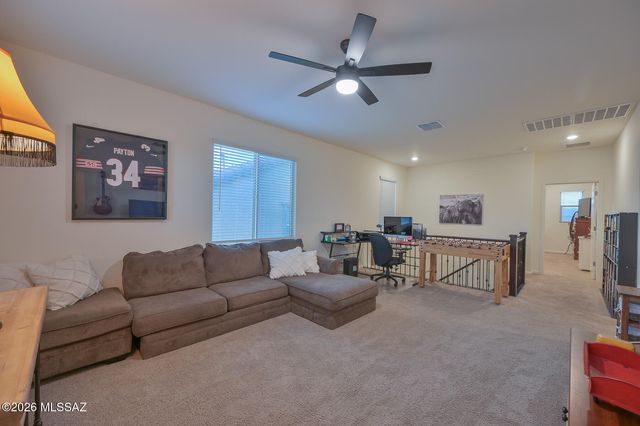 17389 S Ridgerunner Drive, Vail, AZ 85641