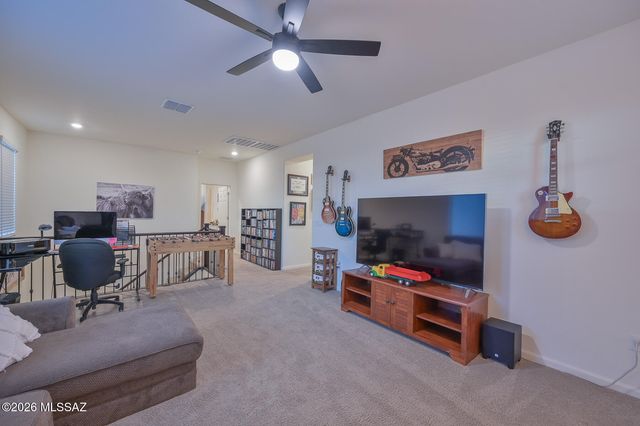 17389 S Ridgerunner Drive, Vail, AZ 85641