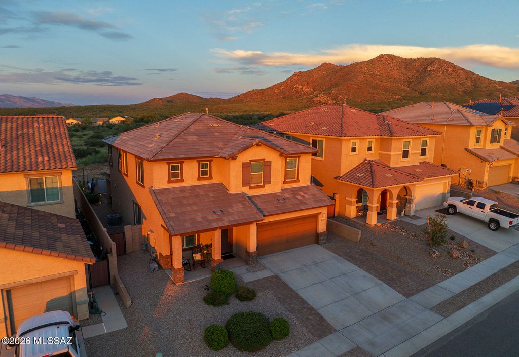 17389 S Ridgerunner Drive, Vail, AZ 85641