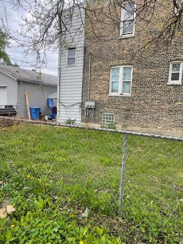 339 N Central Park Avenue, Chicago, IL 60624