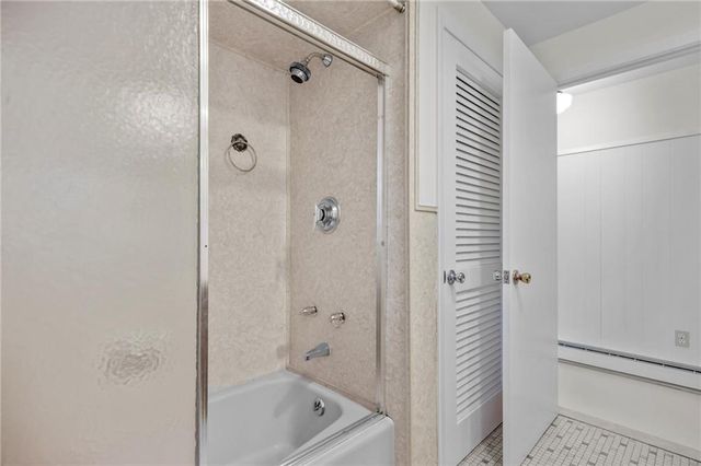 77 Kentucky Avenue, Warwick, RI 02888