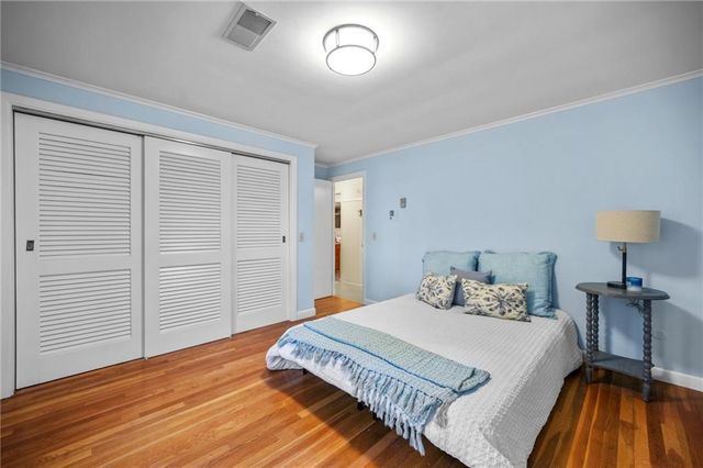 77 Kentucky Avenue, Warwick, RI 02888