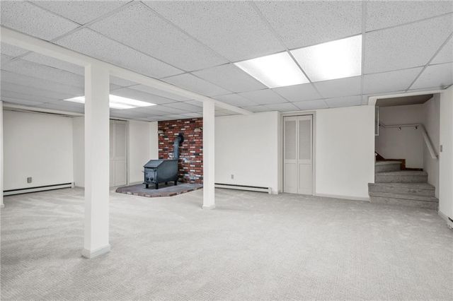 77 Kentucky Avenue, Warwick, RI 02888