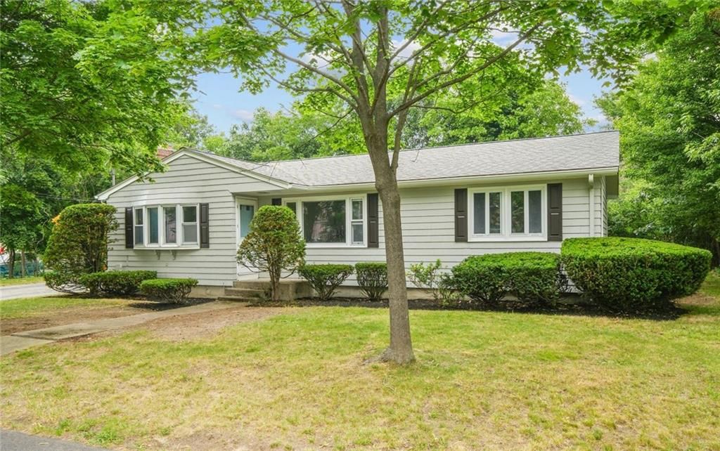 77 Kentucky Avenue, Warwick, RI 02888