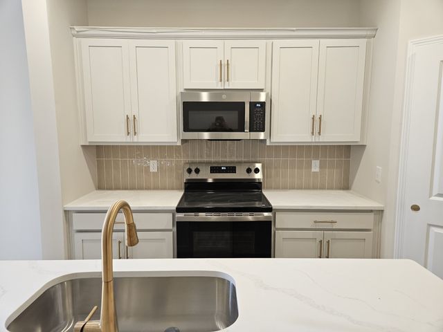 419 W Stonehaus Crossing, Antioch, TN 37013