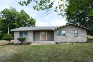 1630 S Donaghey Avenue, Conway, AR 72034