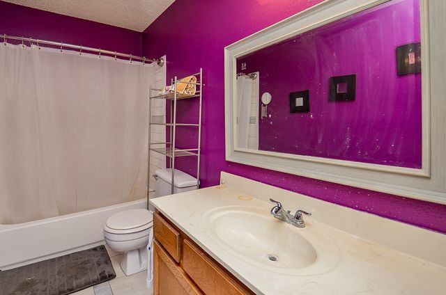 6689 Kentwick Drive 2/8, Houston, TX 77084