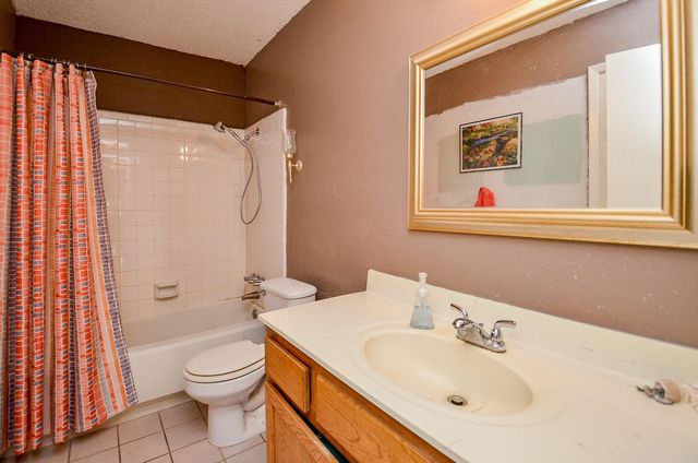 6689 Kentwick Drive 2/8, Houston, TX 77084