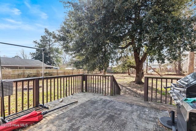104 Maiden Lane, Jacksonville, NC 28546