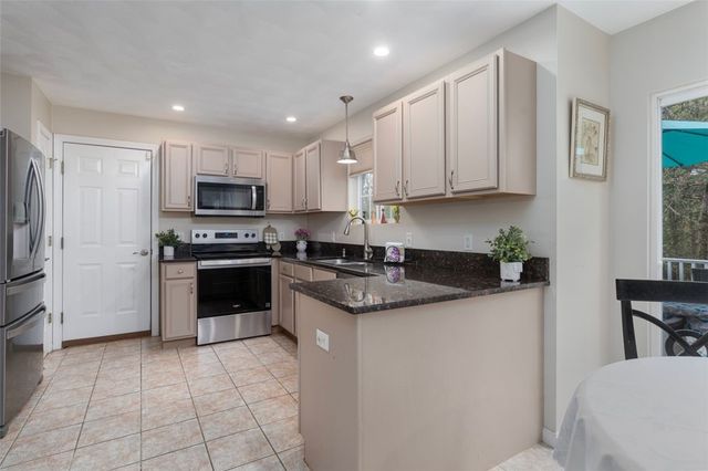 34 Audubon Lane, Coventry, RI 02831