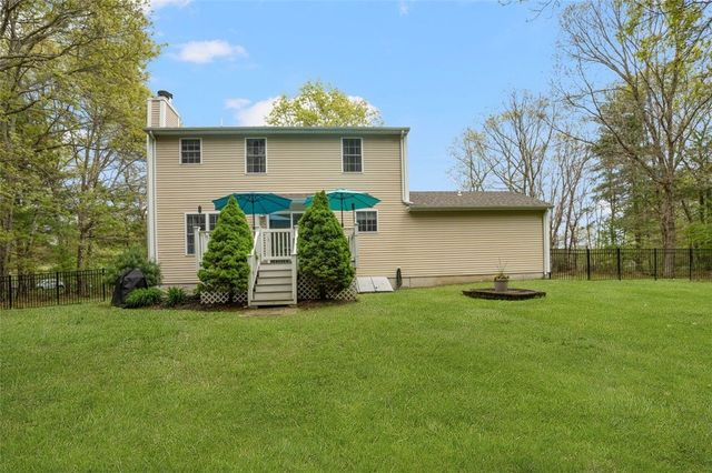 34 Audubon Lane, Coventry, RI 02831