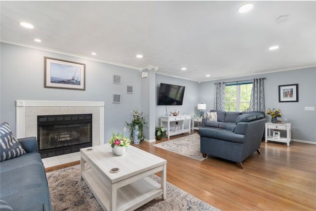 34 Audubon Lane, Coventry, RI 02831